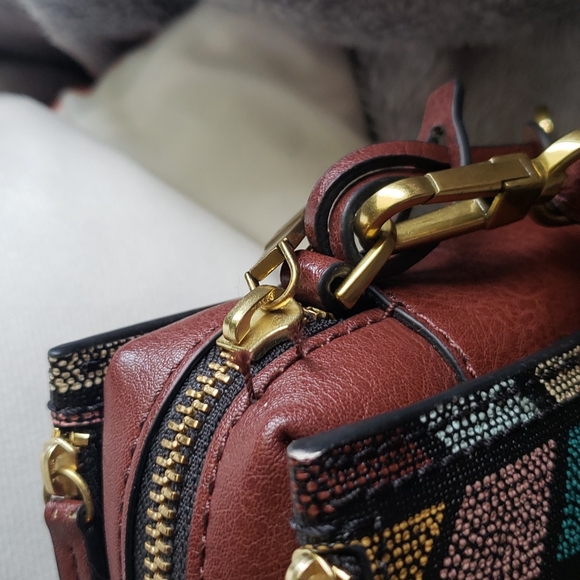 Fossil Campbell ZB7265 Crossbody Chevron Style - Picture 4 of 7